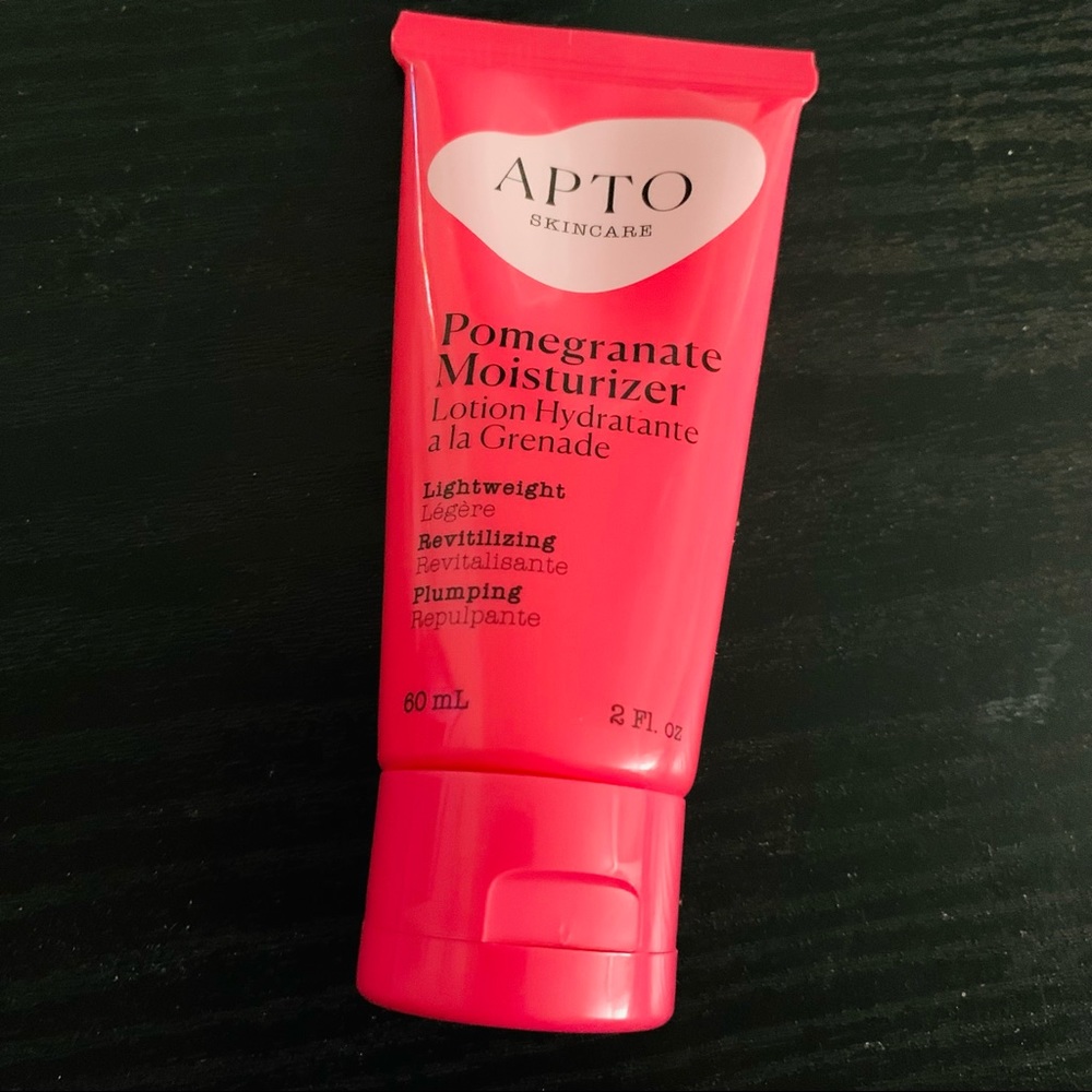 2/15$ APTO SKINCARE Pomegranat Moisturizer Lightweight & Plumping 2 fl oz